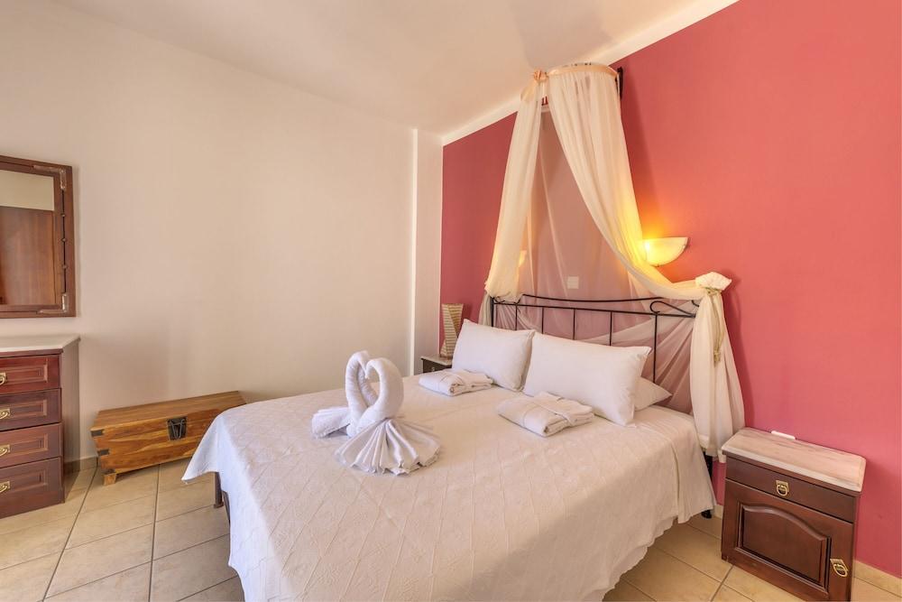 Sunrise Beach Suites أزوليمنوس المظهر الخارجي الصورة
