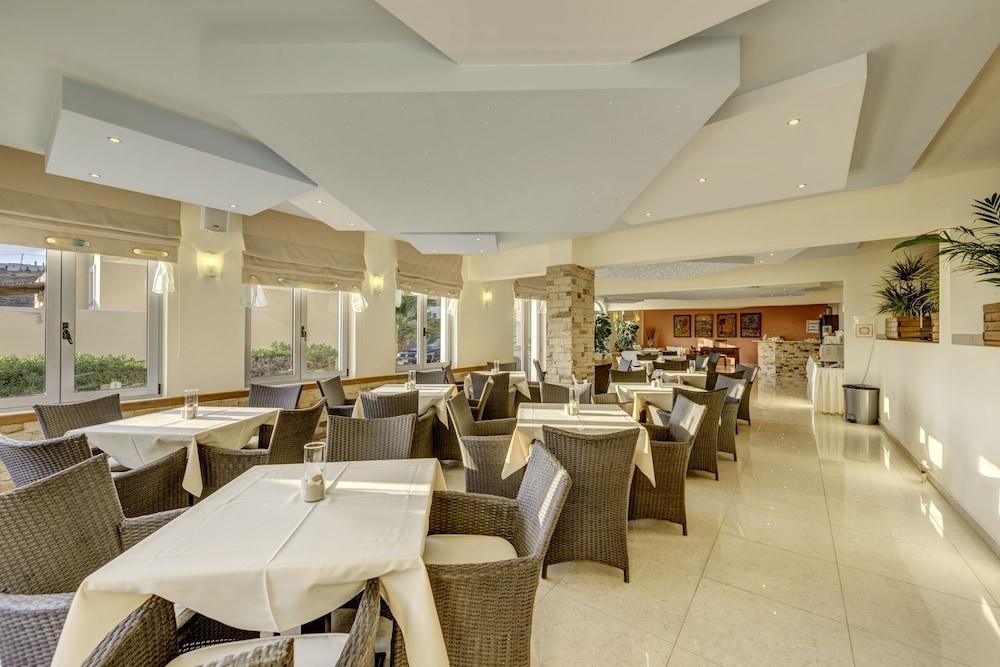 Sunrise Beach Suites أزوليمنوس المظهر الخارجي الصورة